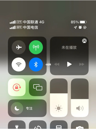 礼纪镇苹果手机维修分享iPhone双卡信号解决办法 