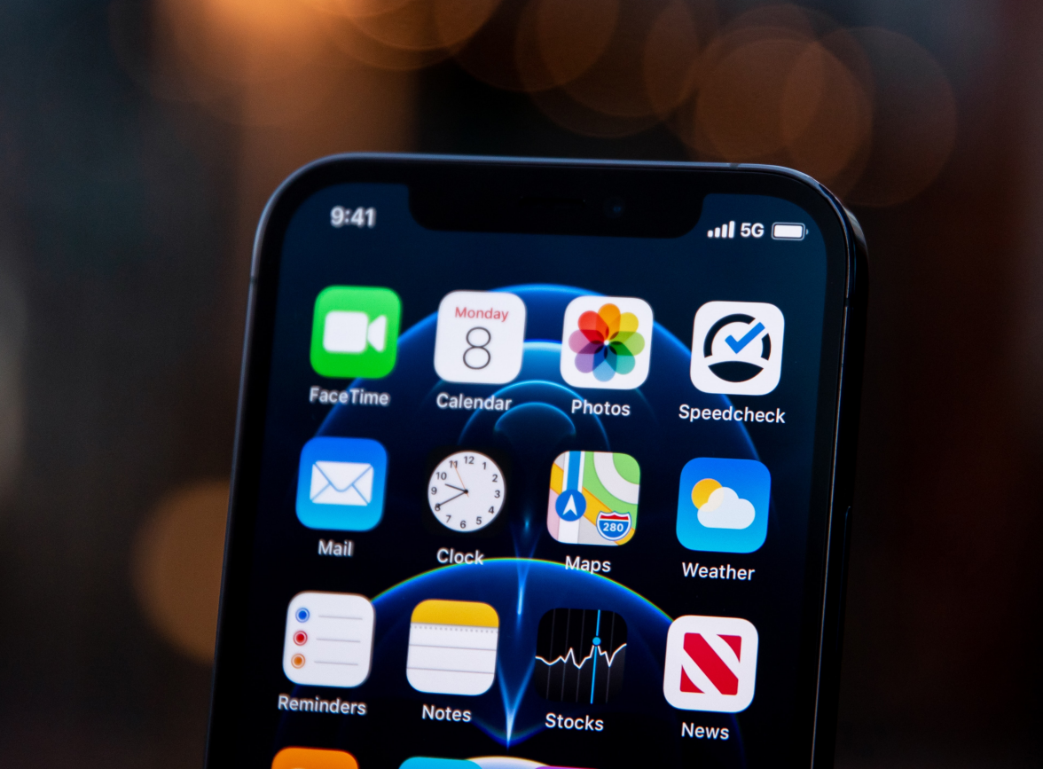 礼纪镇苹果手机维修分享为什么 iPhone 12 在冬季会自动关机 