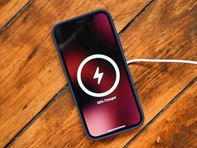 礼纪镇苹果手机维修分享iPhone 12可以随便充电吗 